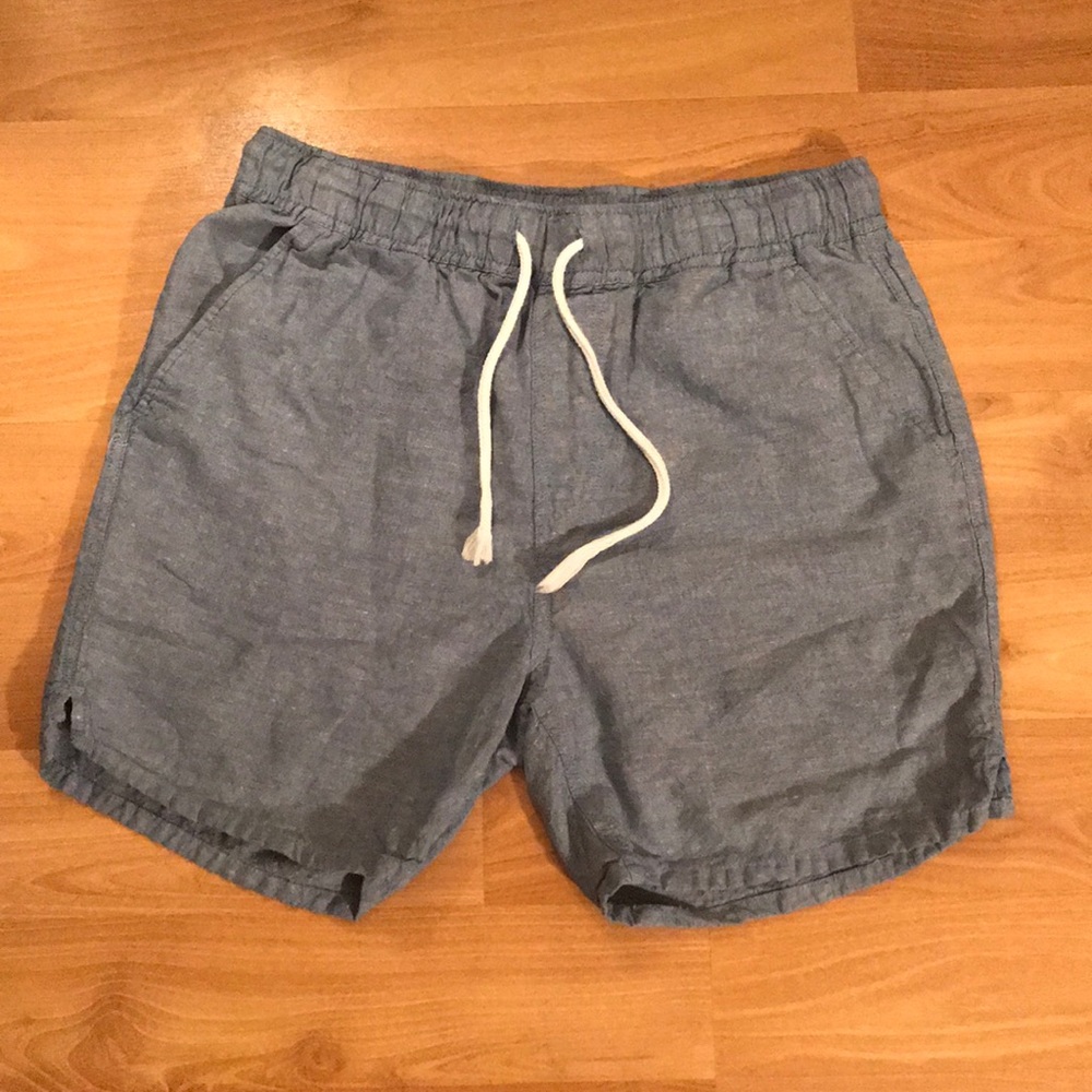 Forever 21 Men’s Light Blue Shorts